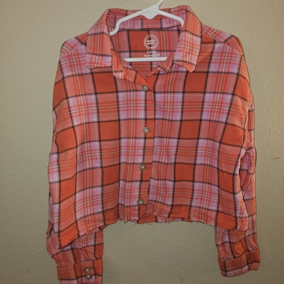 Wonder Nation Red and Pink Button Down Cropped Flannel Shirt with Casual Flair - Picture 2 of 7